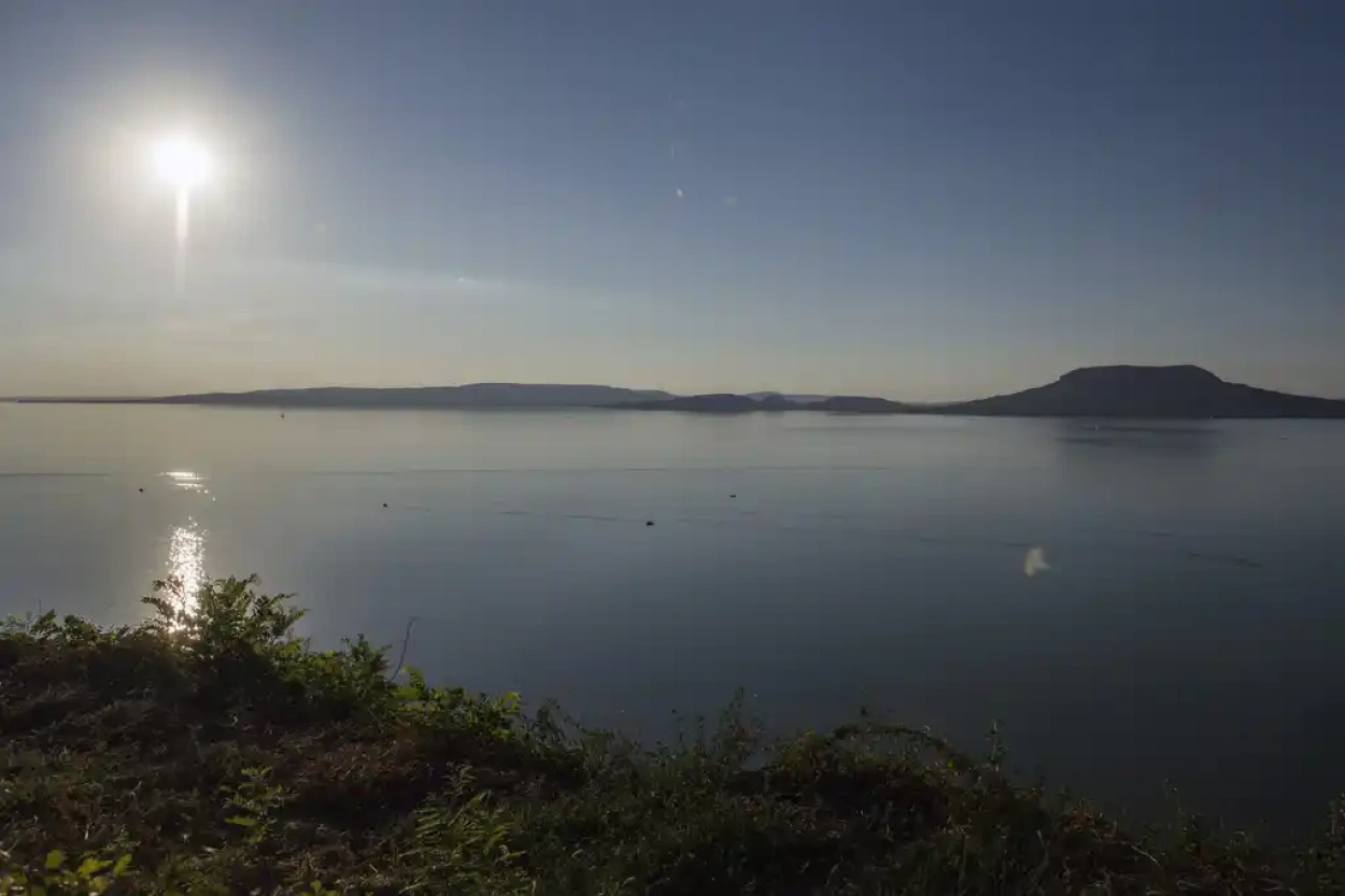 Rendkívüli hőmérsékleti kontraszt a Balatonon