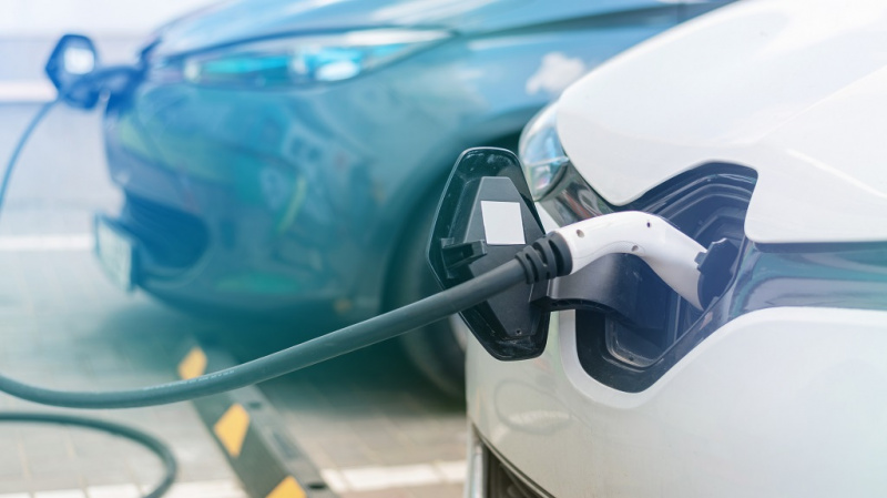 Egyre többen „tankolnak” a hazai elektromos töltőállomásokon