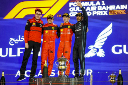  F1: Ferrari-dupla, Red Bull nulla Bahreinben