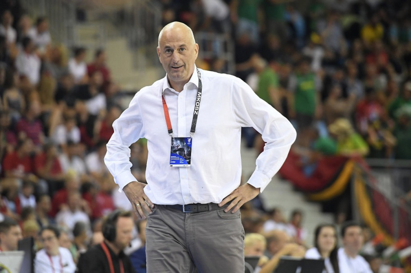 Bukták az olimpiai előselejtezőt, távozik a kosarasok kapitánya