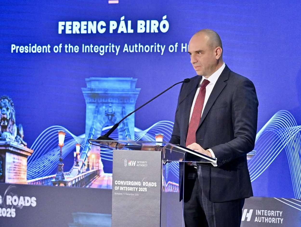 Az Integritás Hatóság elnöke: 1300 milliárd forint vándorolhatott Orbán belső körének zsebébe