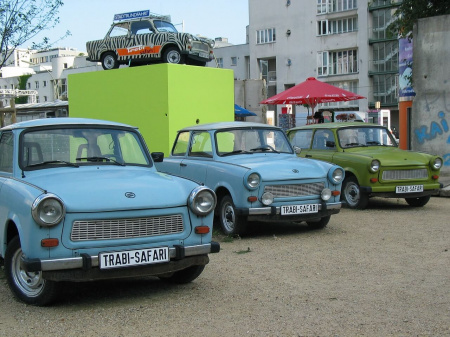  Súlyos lépés a Trabant ellen – kitiltanák a belvárosból a kétüteműt