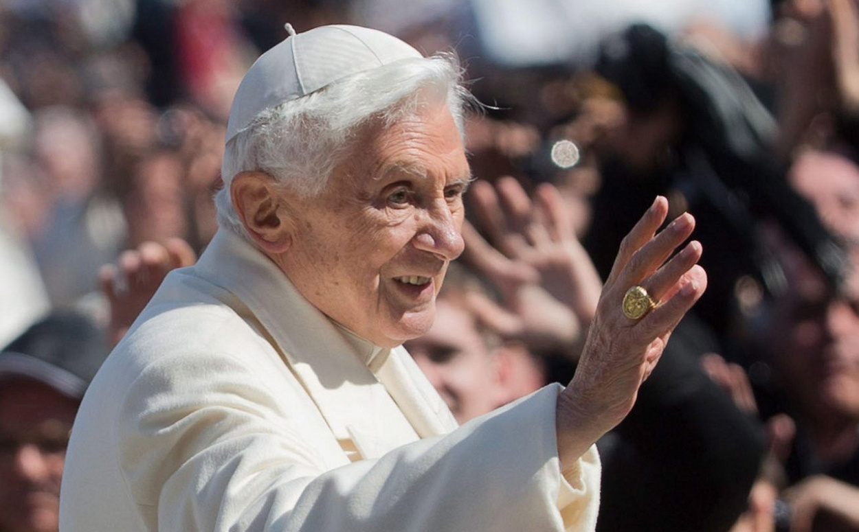 Megtért Teremtőjéhez XVI. Benedek nyugalmazott pápa