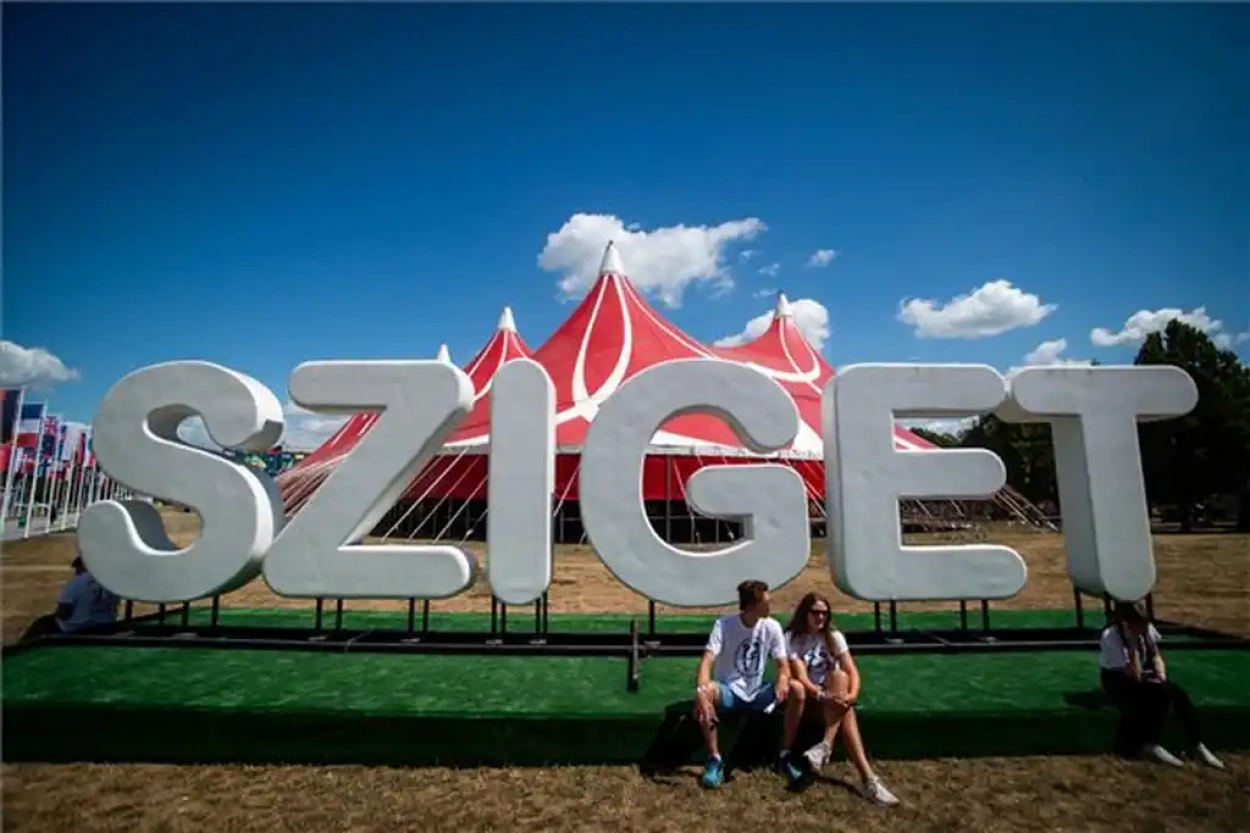 Balesetet szenvedett egy artista a Sziget Fesztiválon