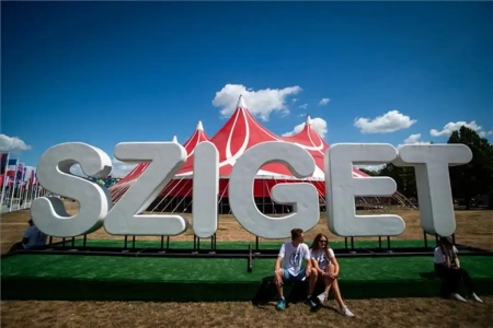  Balesetet szenvedett egy artista a Sziget Fesztiválon