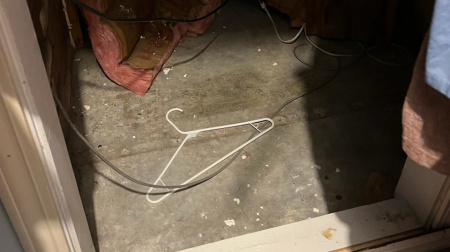  Modernkori Kőműves Kelemen! Befalazta a kislányát egy férfi