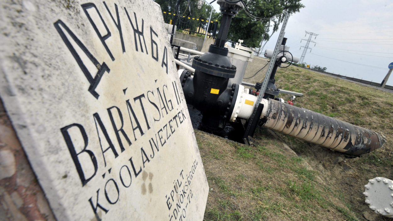 Mol: csütörtökön Magyarországra is megérkezik a kőolaj