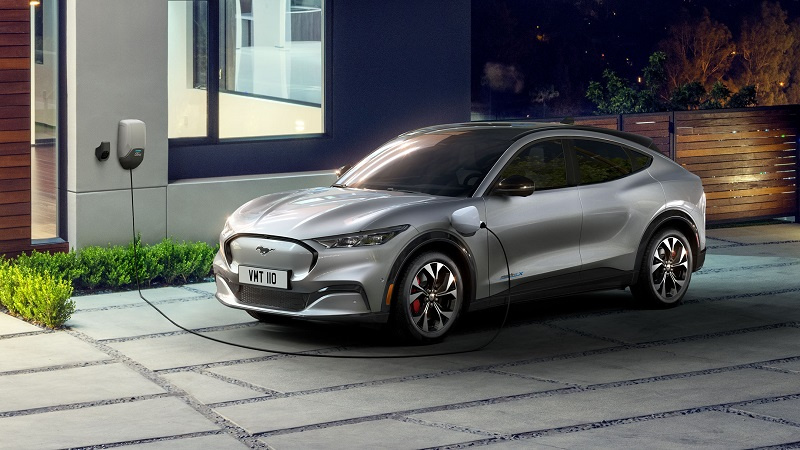 Ford: jöhet az elektromos korszak