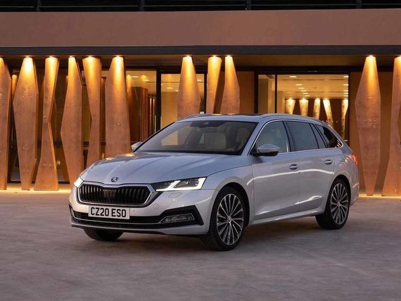 Erősebb, takarékosabb az új hibrid Skoda
