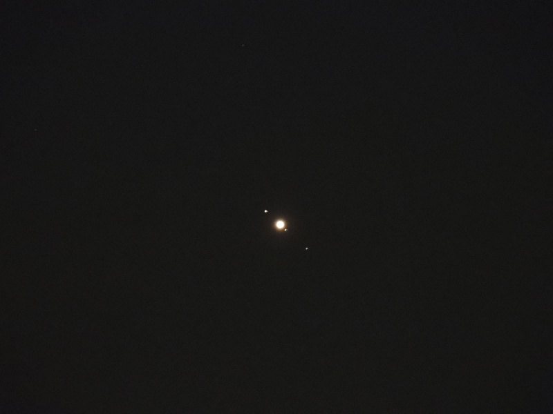 Fotón a Jupiter és a Galilei-holdak