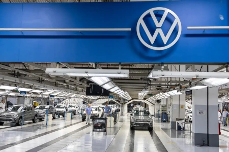  Legalább három német gyárját bezárja a Volkswagen