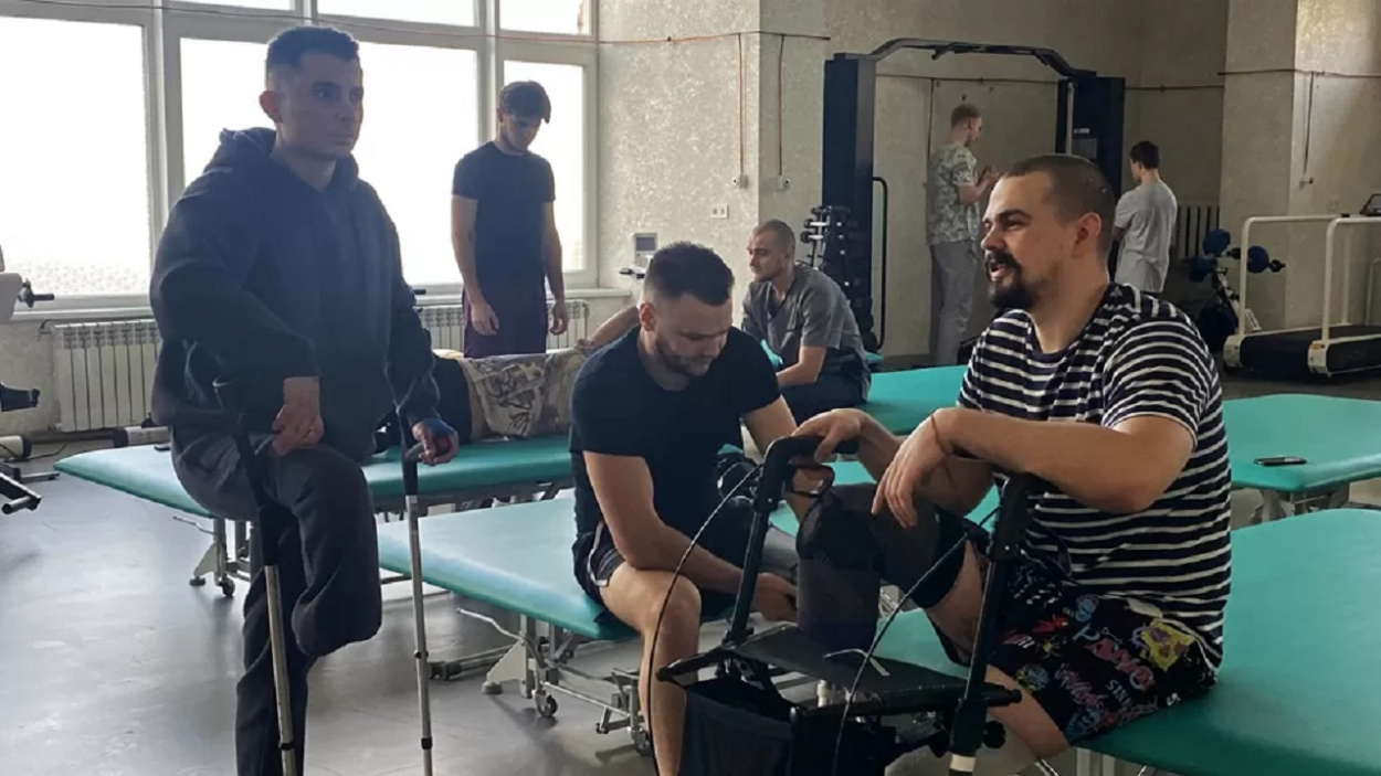 Orosz-ukrán háború: „Arról álmodom, hogy hamarosan sétálok…” – riport a lvivi kórház rehabilitációs osztályáról