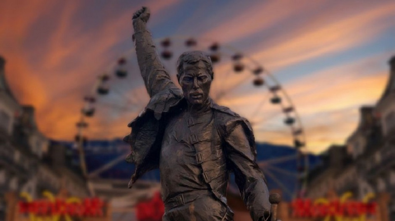 A Buckingham-palotánál kap szobrot Freddie Mercury