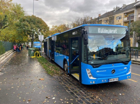  Baleset miatt pótlóbusz közlekedik Budapesten a 69-es villamos egy szakaszán