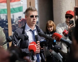 Magyar Péter szerint az ügyészségnek meg kellene hallgatnia a miniszterelnököt