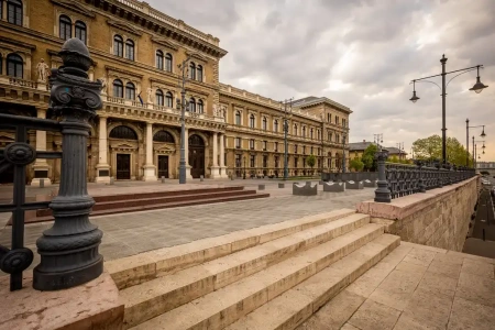  Csökkentik az állami férőhelyeket a magyar egyetemeken