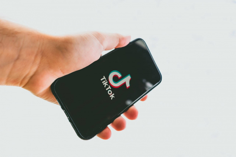 Fizetős lesz a TikTok! Egy „jelképes” összegért lehet majd a videókat megnézni