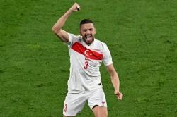 Vizsgálatot indít az UEFA egy török védő ellen