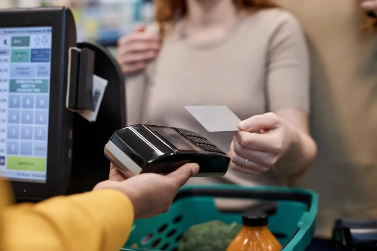 Magyarországon a felső két százalék keres annyit, mint az uniós átlag