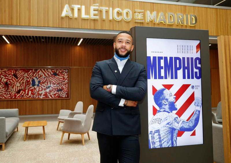 Memphis Depay, a Barcelona játékosa az Atlético Madrid csapatába igazolt