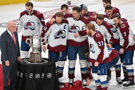  Nem jött össze a Tampa triplázása, a Colorado lett a Stanley Kupa-győztes