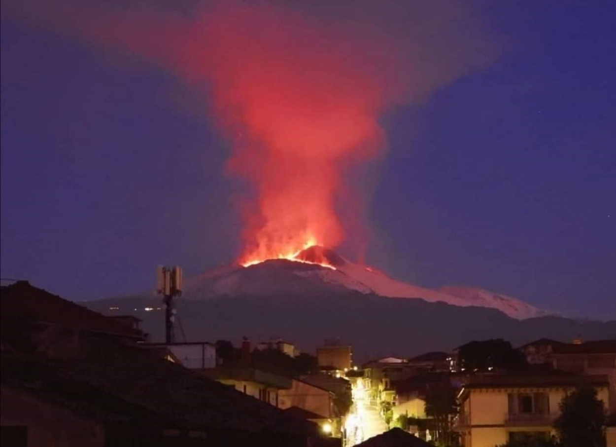 Kitört az Etna!