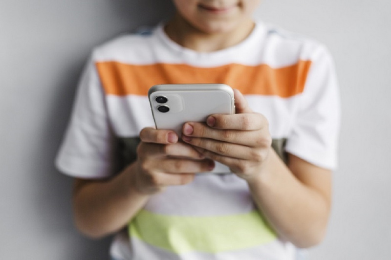Vége a jó világnak! Mobilnettel nincs többé ingyenes üzenet!