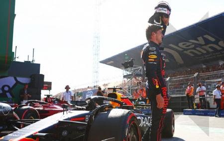  F1: még a galambok sem tudták megakadályozni, hogy Verstappen induljon az élről hazai versenyén