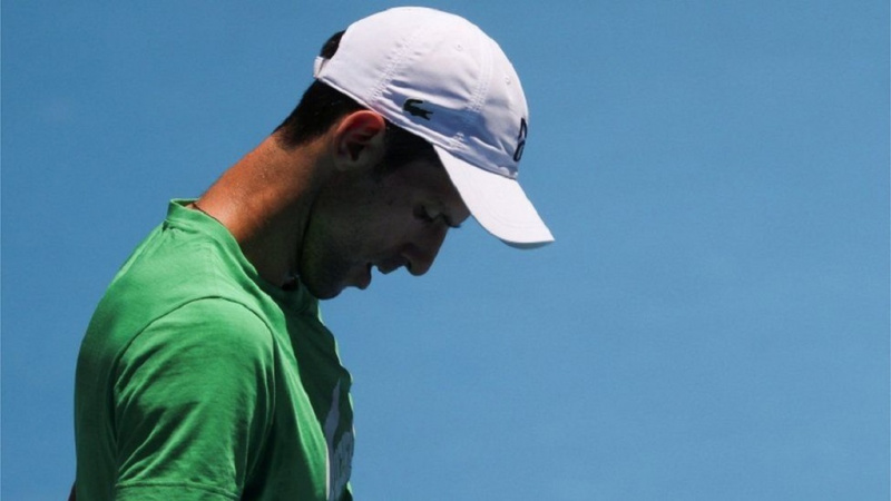 Vége a Djokovics-sagának: a szerb világelső mindent elbukott és kiutasítottként hazautazik