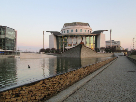  Bodrogi Gyula visszatér a színpadra