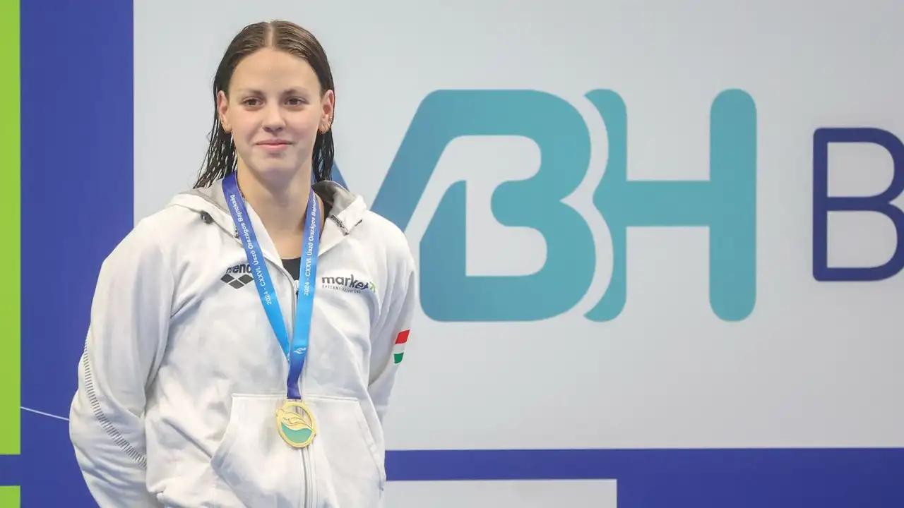 Olimpia szintidőt úszott egy 15 éves lány az országos bajnokságon