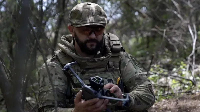 Modern háború hősei - A híres drónosztag, a Peaky Blinders védi Harkivot az orosz rohamoktól