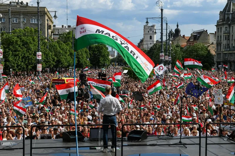 10.000 km-ről is érkeznek Magyar Péter szombati kampányzáró tüntetésére