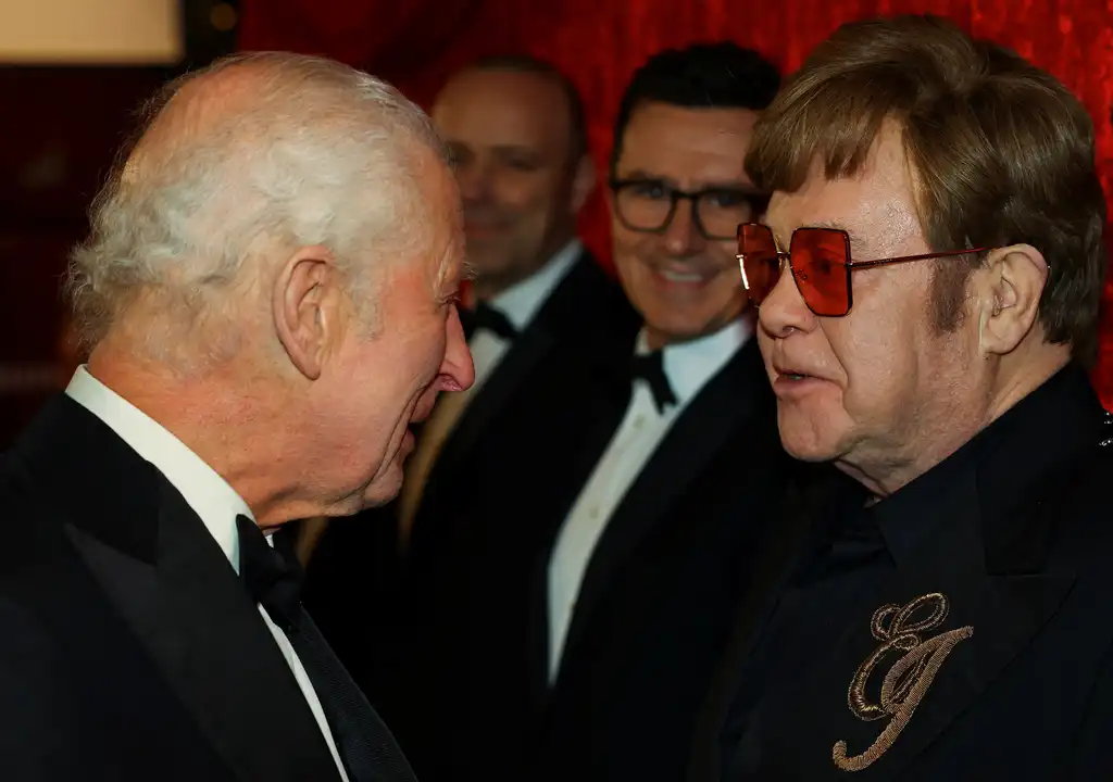 Elton John elvesztette a látását