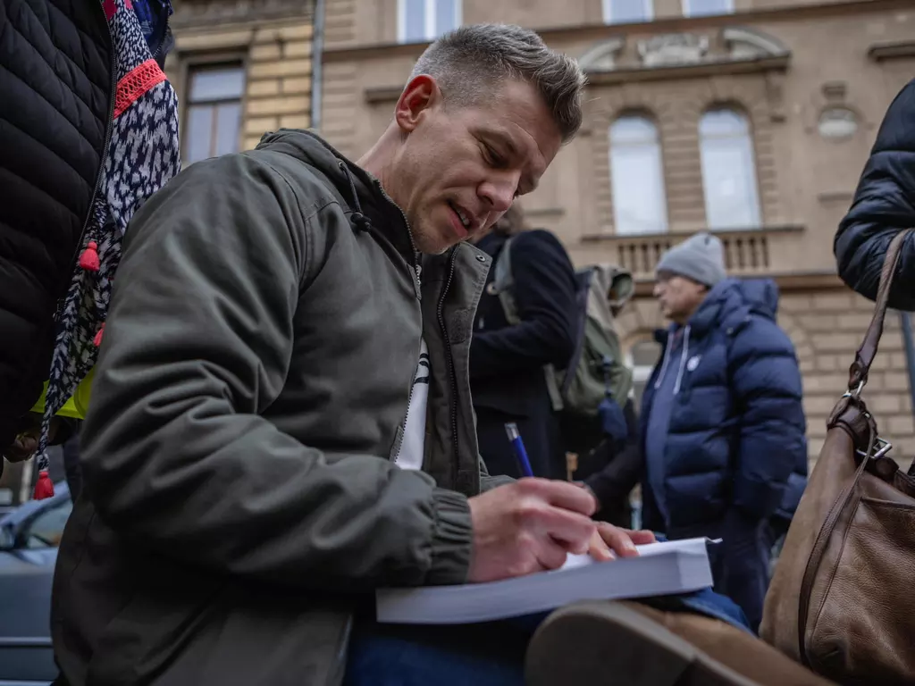 Magyar Péter: Már majd 100 pert nyertünk a hazug kormánypropaganda ellen