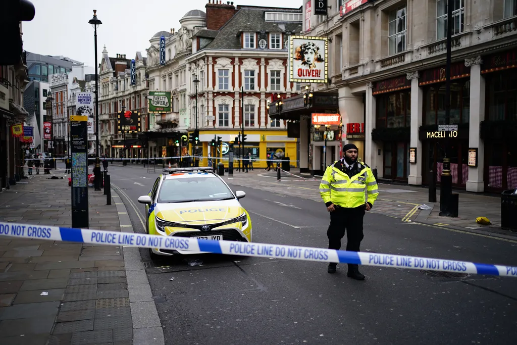 Gyalogosok közé hajtott egy autós szerdán London belvárosában