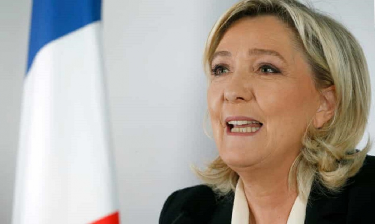 Magyar bankhitelből kampányol Marine Le Pen a francia elnöki székért