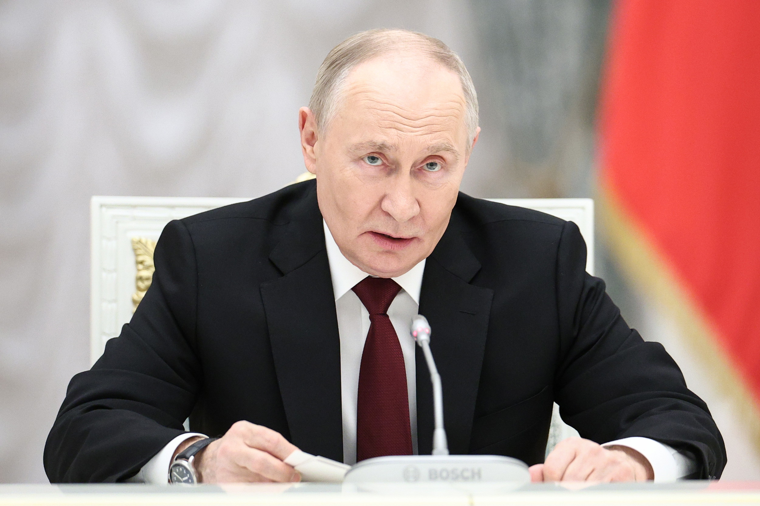 Putyin kedden tárgyal az amerikai különmegbízottal