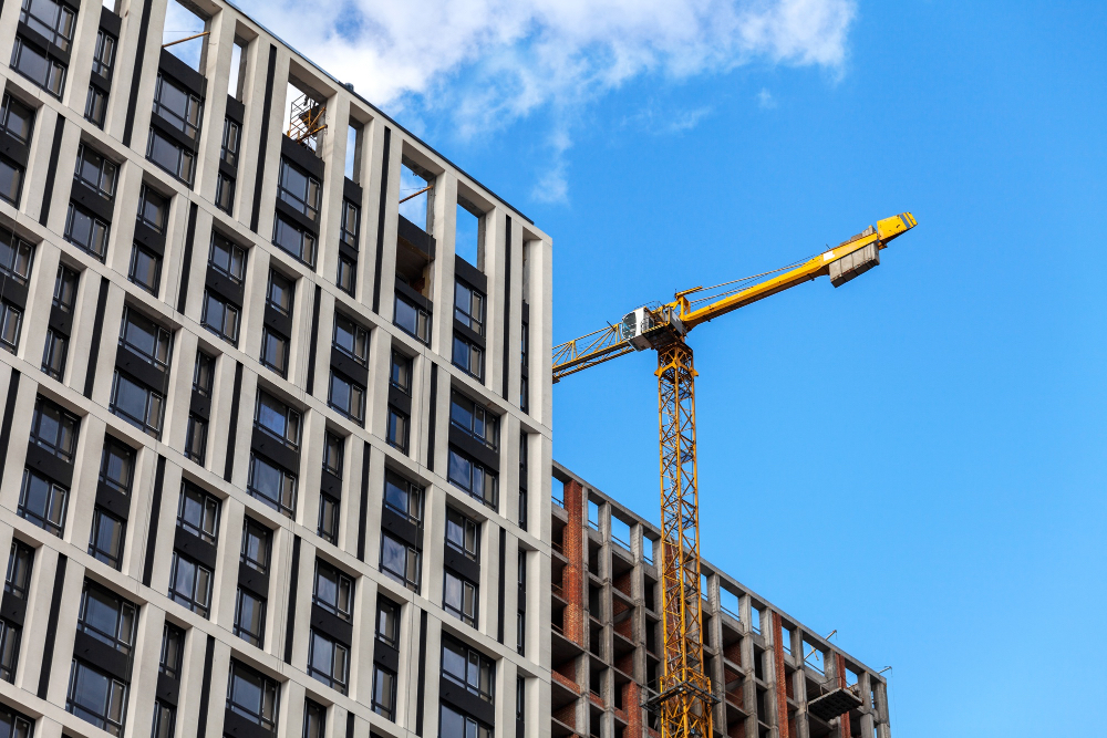 Új rozsdaövezeteket és hét lakótelepet nyilvánított kiemelt beruházássá a kormány