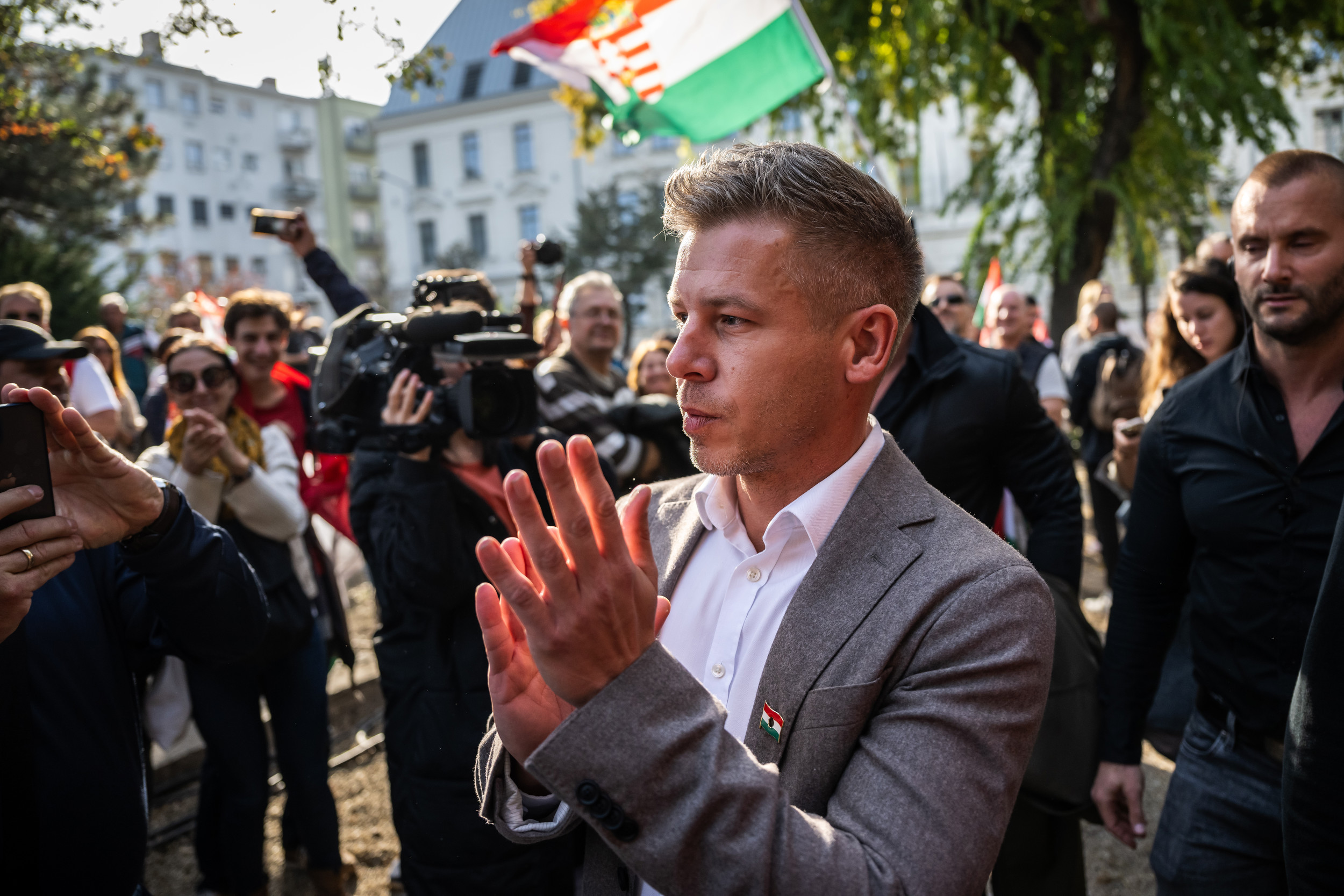 Magyar Péter: „Körbeértünk a kegyelmi ügyről a Szőlő utcáig – a hatalom csak mismásol”