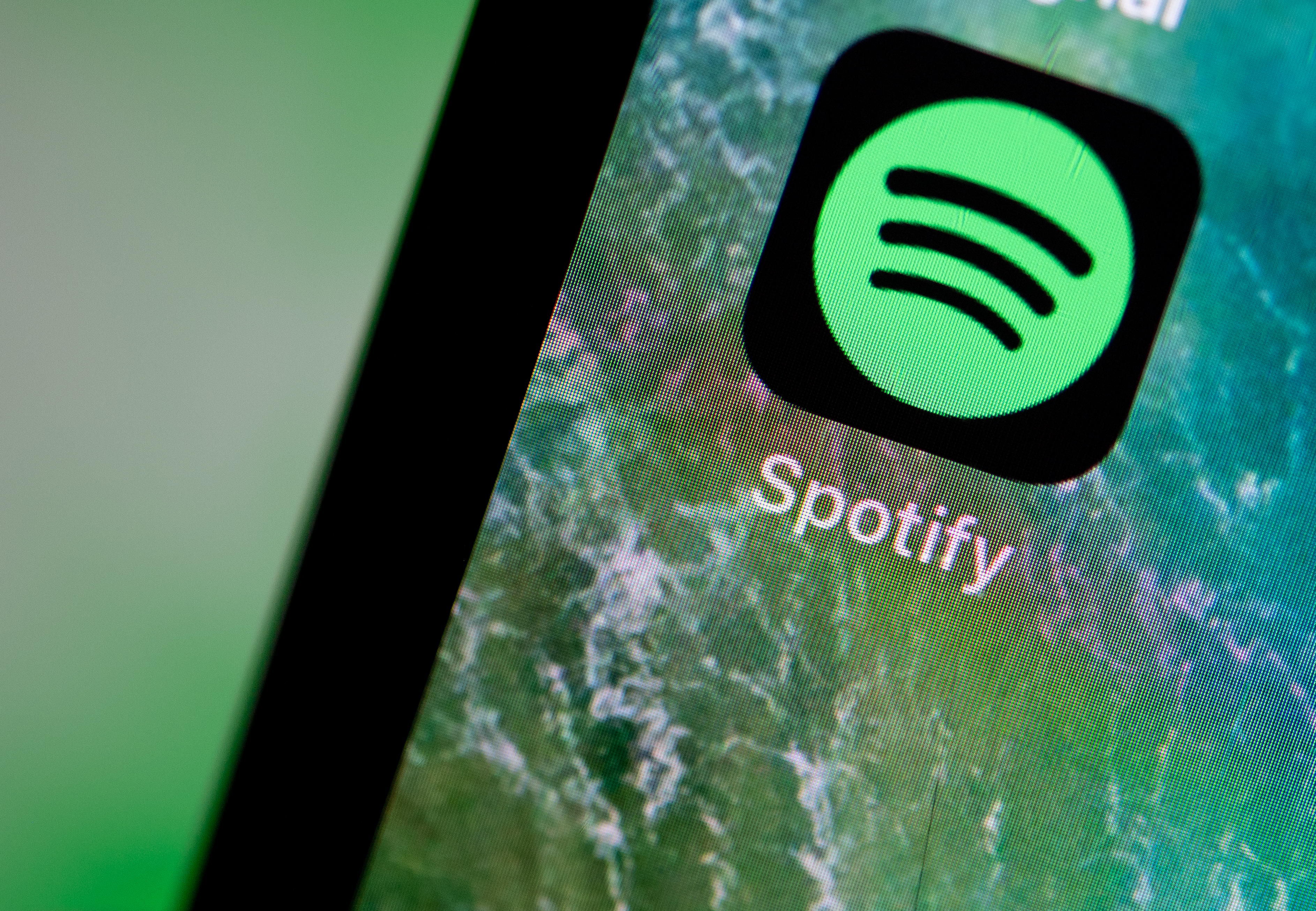 A Spotify új funkciója teljes kontrollt ad a felhasználóknak az ajánlott zenék felett
