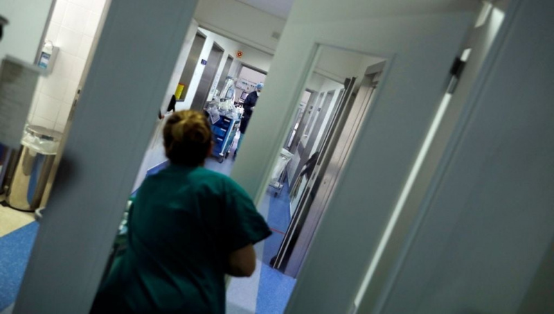Kezdődik! Több kórházban is újra kötelező a maszkviselés
