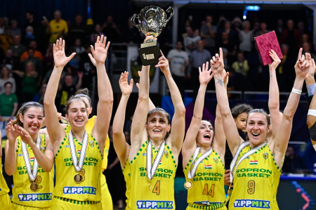  Az Euroliga után a hazai bajnokságot is megnyerte a Sopron
