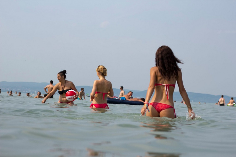 Már forr a Balaton! Gyenesdiásnál 27 fokos a víz!