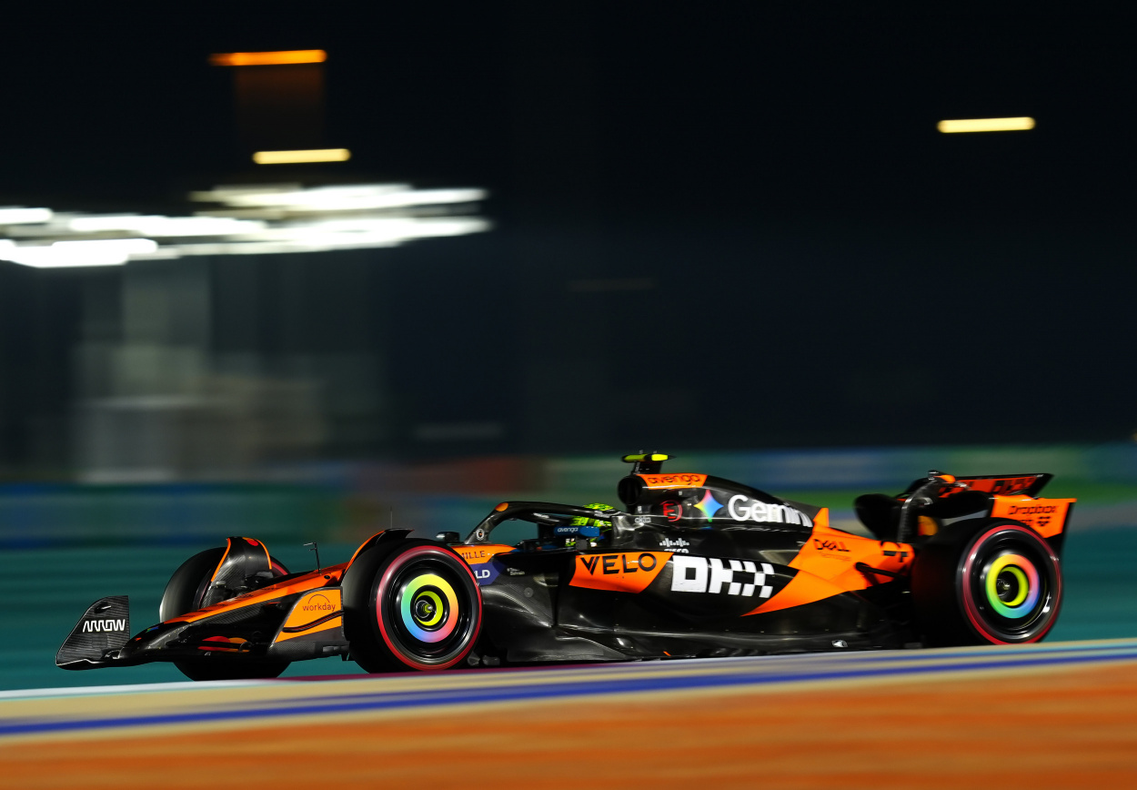 McLaren-dominancia Katarban: Piastri és Norris az élen az első edzésen