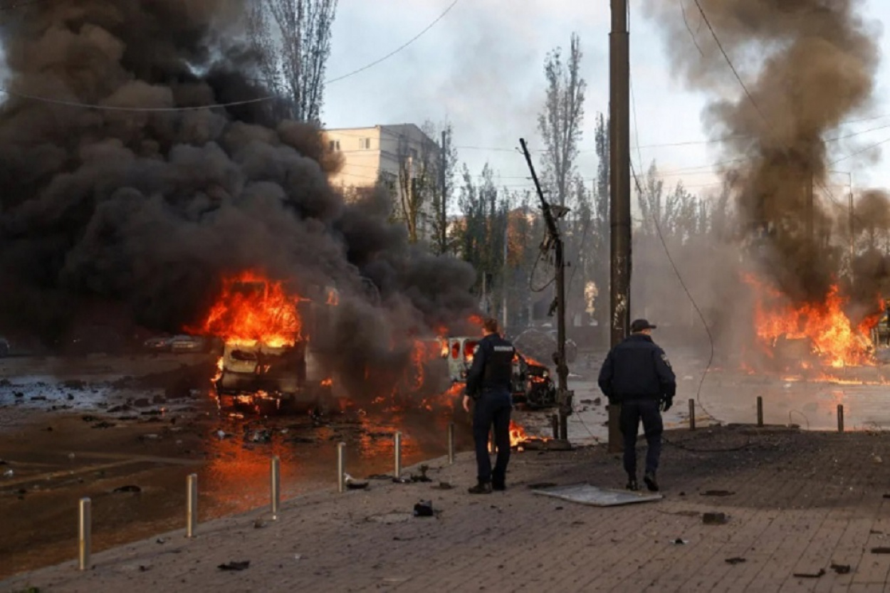 Megint hullottak a bombák Kijevre