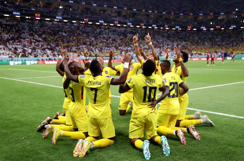 Foci-vb: fantasztikus megnyitó, tragikus nyitómeccs Ecuador sima sikerével