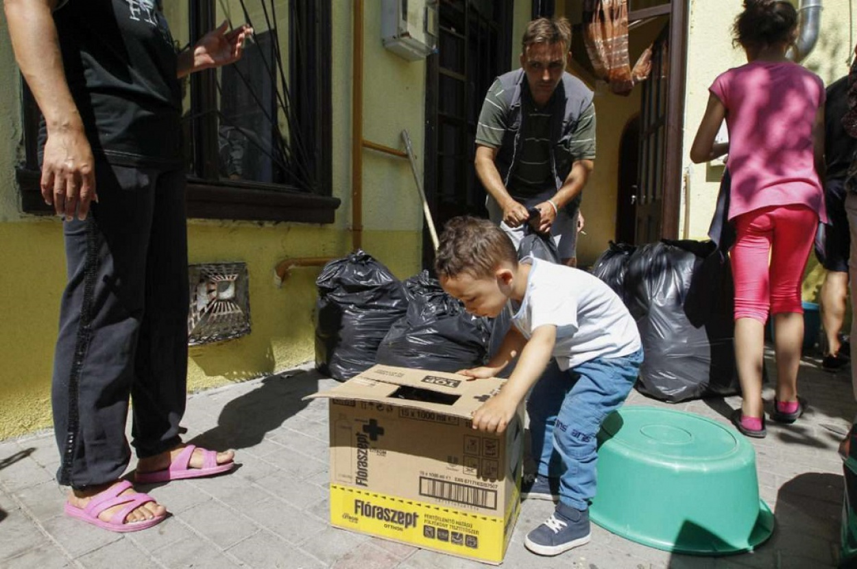 Több mint 1100 család otthonát árverezték el egy hónap alatt!