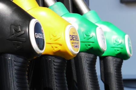  Jelentős áresés a kutakon! Ismét 600 közelében a benzin ára