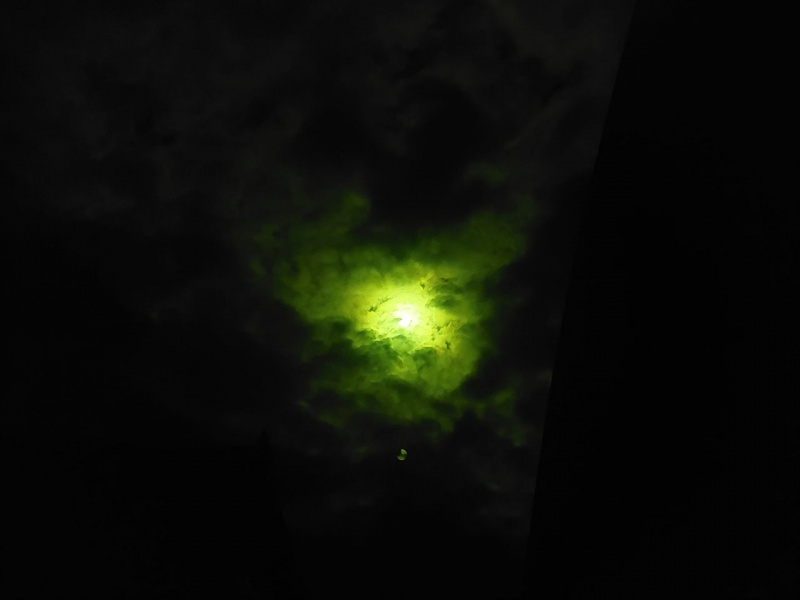 Ilyen volt a mai napfogyatkozás